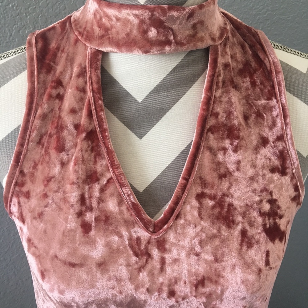 Mauve Velvet Cutout Dress - Picture 6 of 6